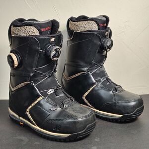 K2 Estate Snowboarding Boots Womens Size 6 Black Leopard Print Boa Vibram Light